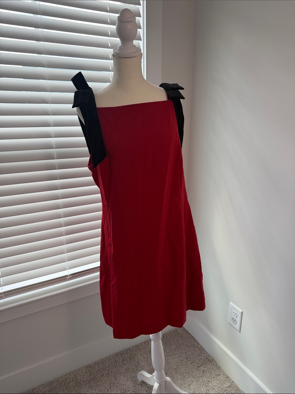 NWT Astr the Label Red Mini Dress with Black Bow Straps - Picture 6 of 7